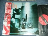 画像: THE BADGE - ONE BOY / 1985 JAPAN ORIGINAL Used 12"  with OBI 