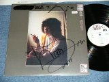 画像: 高岡美智子 MICHIKO TAKAOKA - まわり燈籠(Ex-/Ex+++) / 1981  JAPAN ORIGINAL "WHITE LABEL PROMO"  " With AUTO GRAPHED" Used  LP