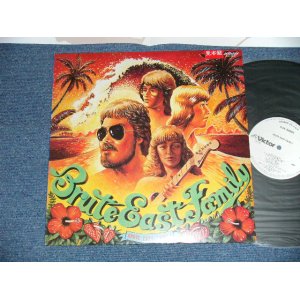 画像: ブルート。イースト・ファミリー BRUTE EAST FAMILY - ブルート。イースト・ファミリー BRUTE EAST FAMILY  ( Ex+++/MINT-)   / 1981 JAPAN ORIGINAL "WHITE LABEL PROMO"  Used LP