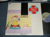 画像: 尾崎亜美 AMII OZAKI  - PLASTIC GARDEN : with POSTCARDSHEET (MINT/MINT) /1984 JAPAN ORIGINAL Used LP with SEAL OBI