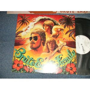 画像: ブルート・イースト・ファミリー BRUTE EAST FAMILY  - BRUTE EAST FAMILY (Ex++/MINT-)/ 1981 JAPAN ORIGINAL used LP  